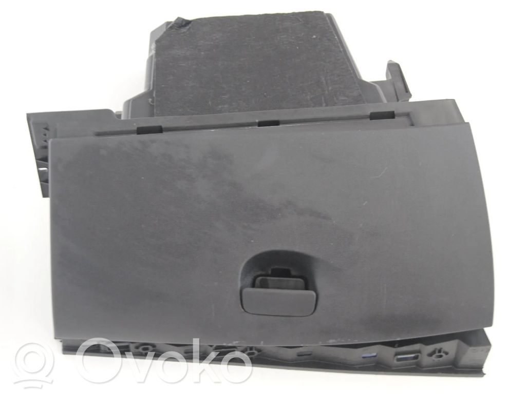 Renault Megane III Handschuhfach 