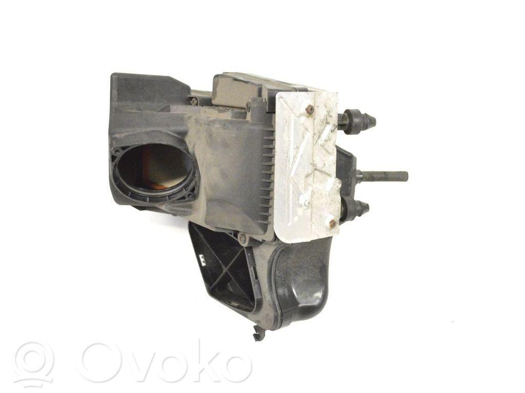 Audi A4 S4 B8 8K Luftfilterkasten 
