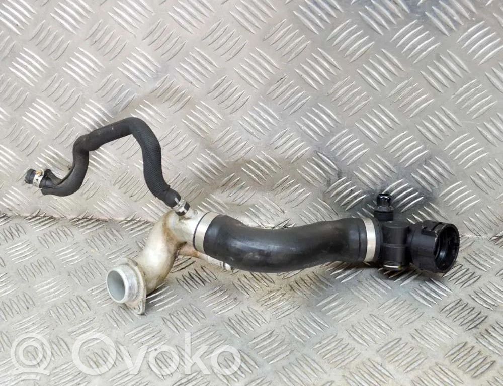 BMW 5 F10 F11 Engine coolant pipe/hose 
