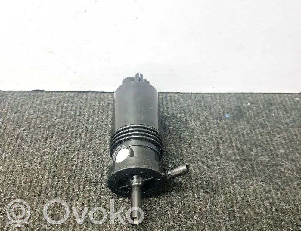 Tesla Model 3 Windscreen/windshield washer pump 