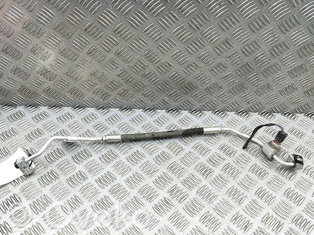 Skoda Enyaq iV Ilmastointilaitteen putki (A/C) 