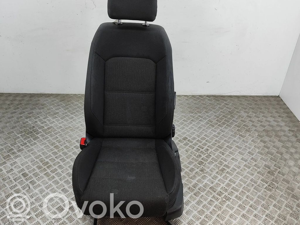Volkswagen PASSAT B8 Asiento delantero del conductor 