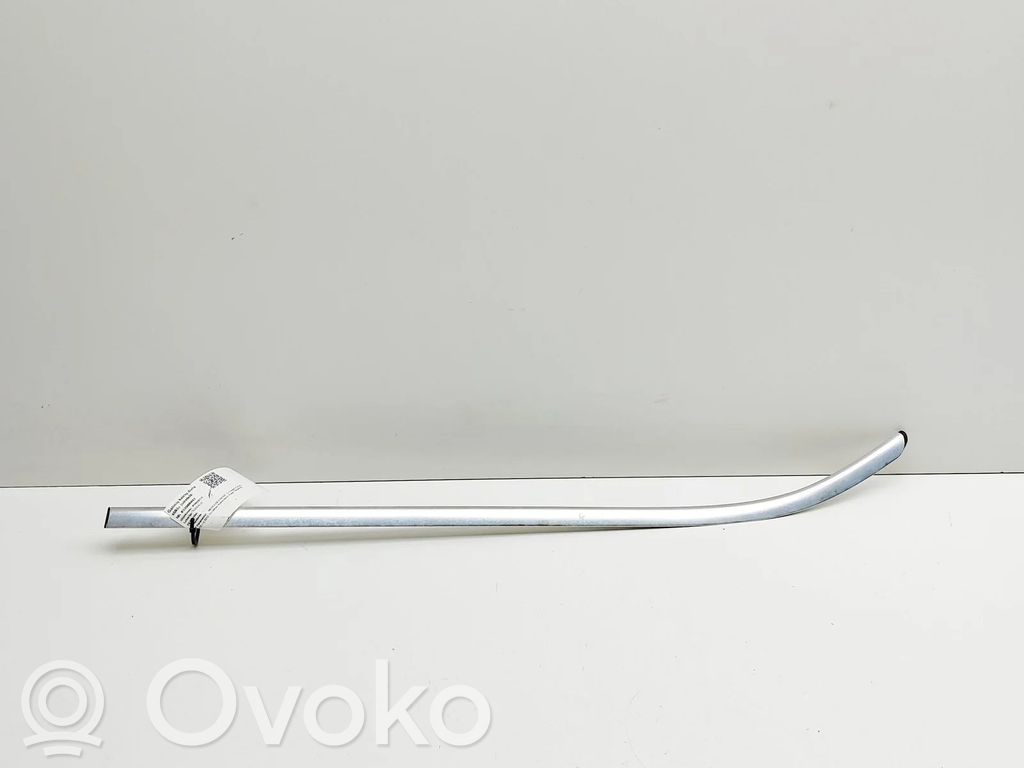 Mercedes-Benz C W204 Listwa / Uszczelka szyby drzwi tylnych 