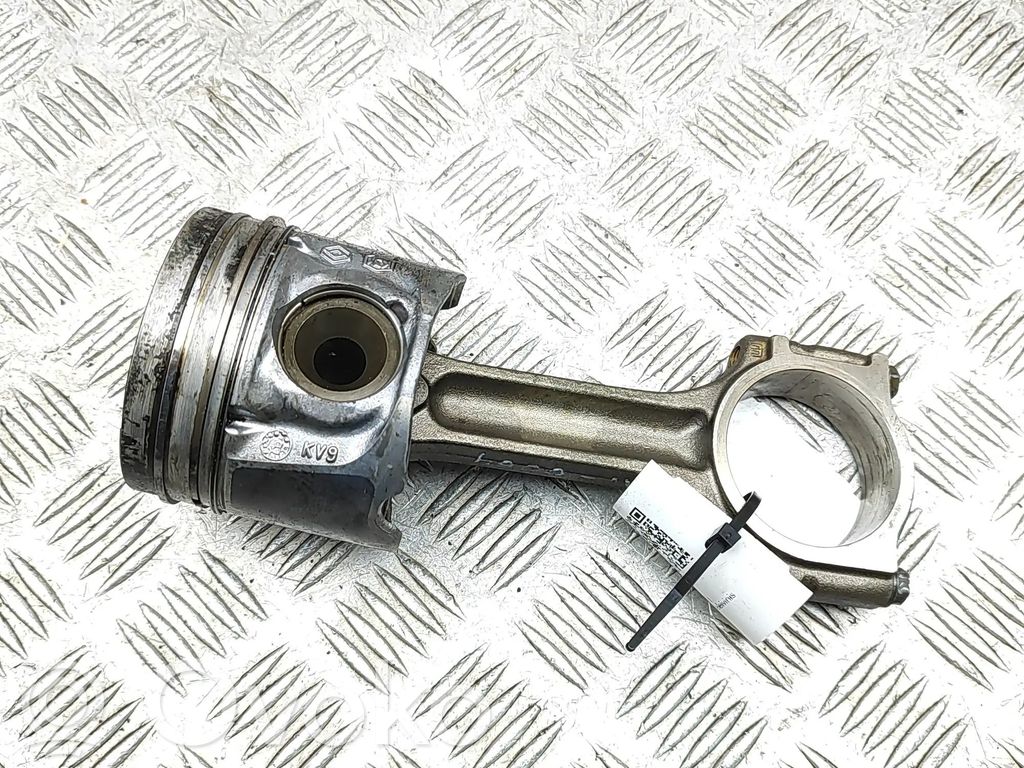 Opel Vivaro Piston 