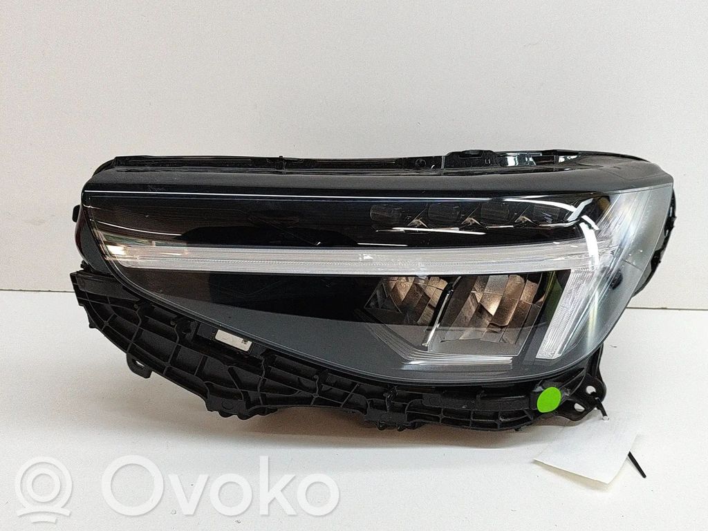 Volvo XC40 Phare frontale 