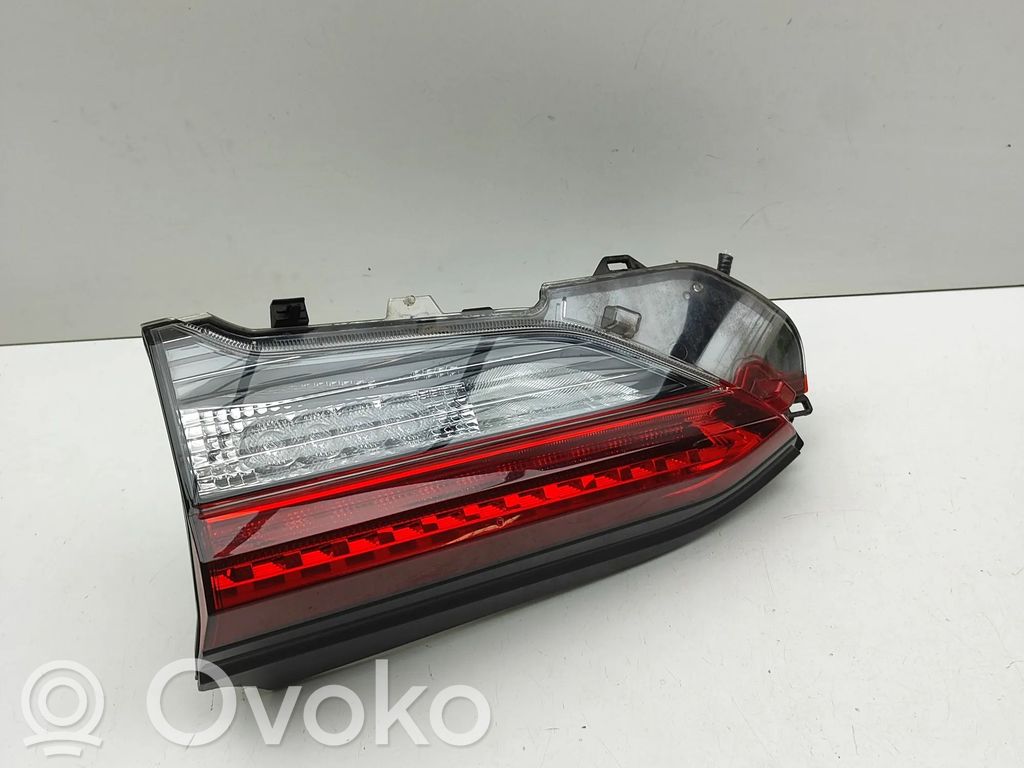 Toyota RAV 4 (XA50) Lampy tylnej klapy bagażnika 
