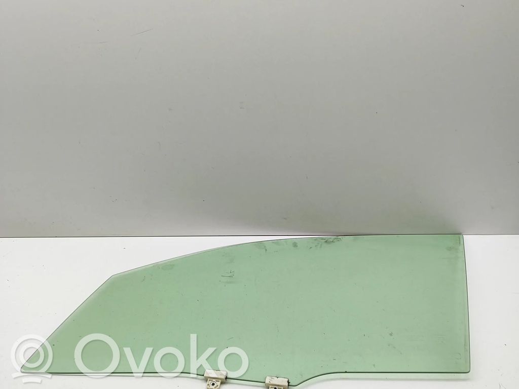 Vetro del finestrino della portiera anteriore - quattro porte   61011SJ010
