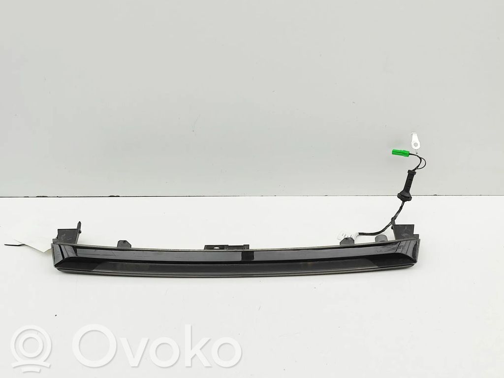 Volvo V60 Third/center stoplight 