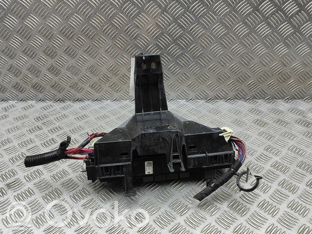 Tesla Model X Juego de caja de fusibles 