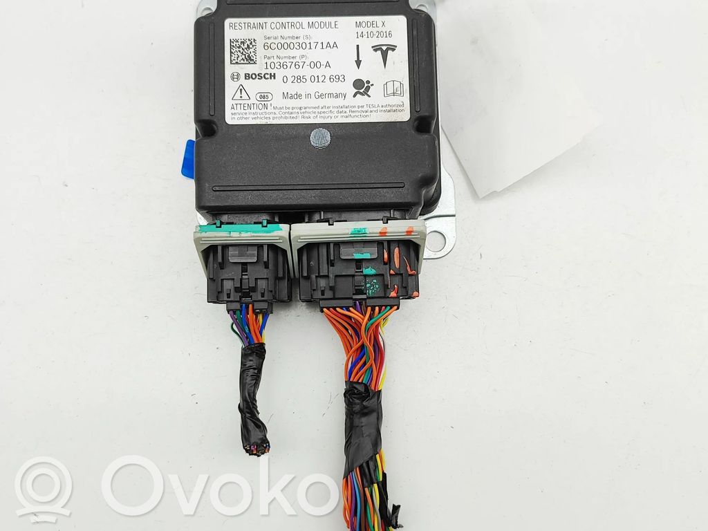 Tesla Model X Airbag control unit/module 