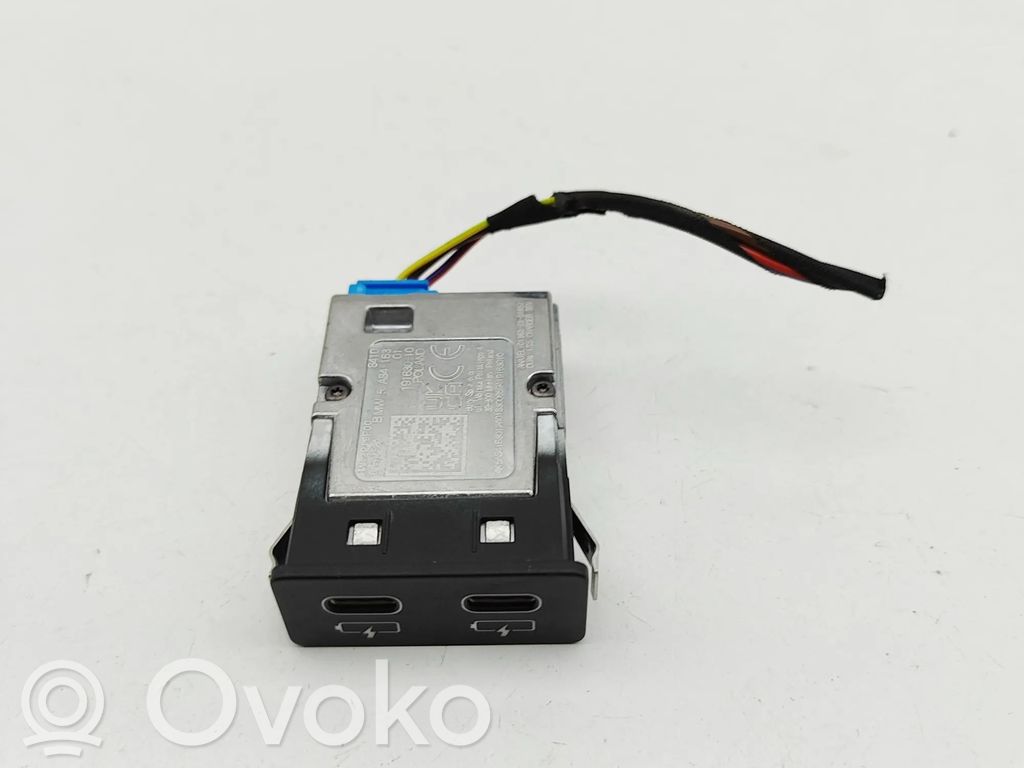 BMW X5 G05 Gniazdo / Złącze USB 