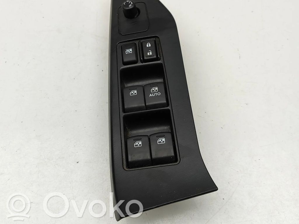 Subaru Forester SJ Electric window control switch 