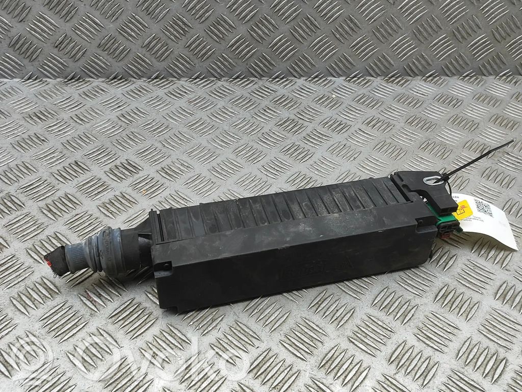 Porsche Taycan 9J1 Sulakerasiasarja 
