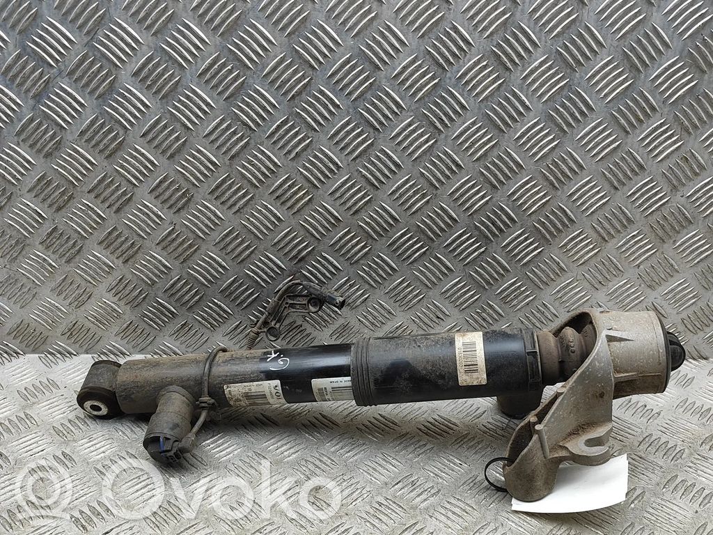 Volvo XC90 Amortyzator tylny 