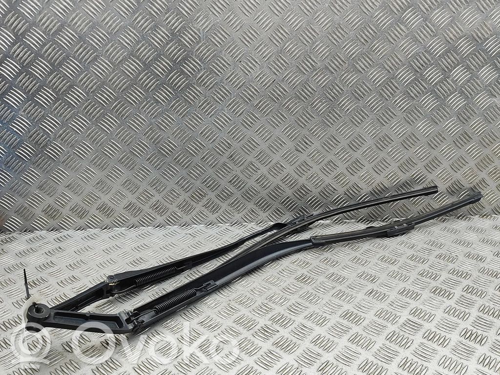 Maserati Levante Wycieraczka szyby przedniej / czołowej 