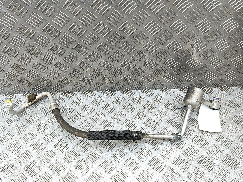 Jaguar F-Type Ilmastointilaitteen putki (A/C)