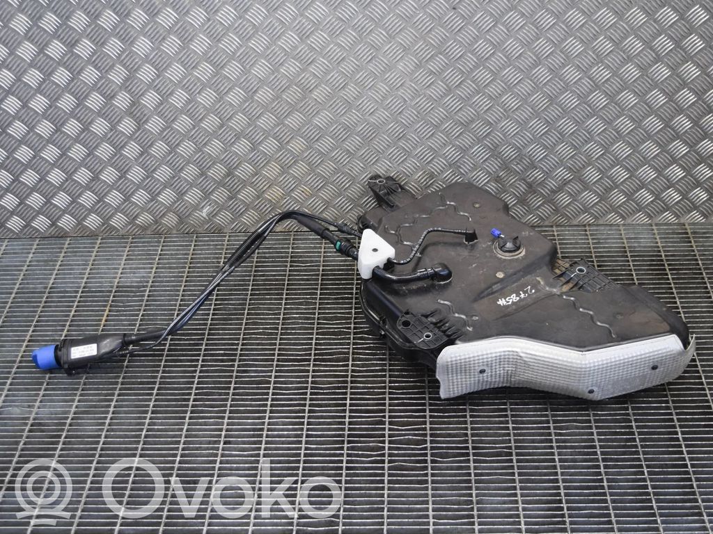 Audi Q3 8U Zbiornik płynu AdBlue 