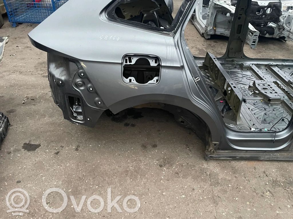 Panel lateral trasero