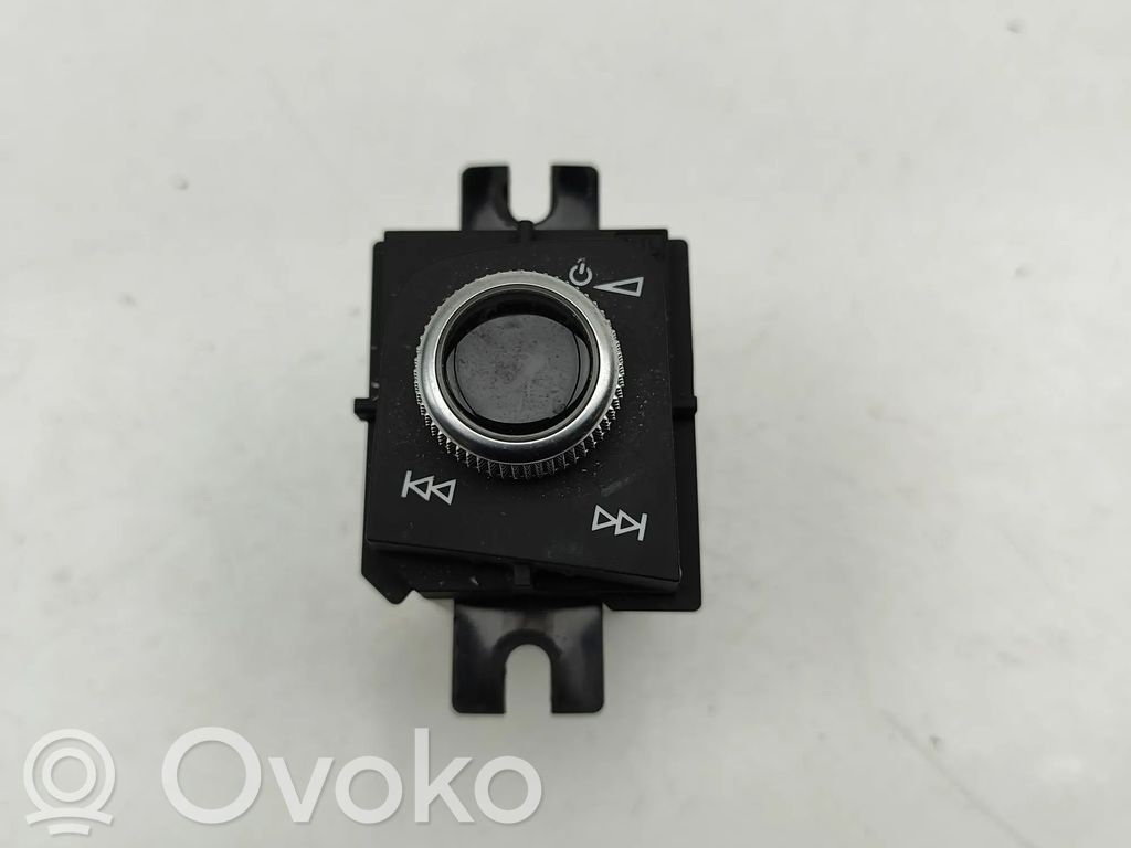 Audi A5 Mando de control del sonido 