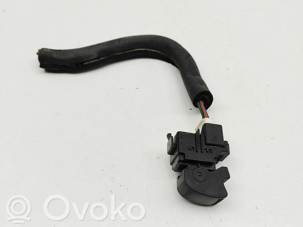 Isuzu D-Max Electric window control switch 
