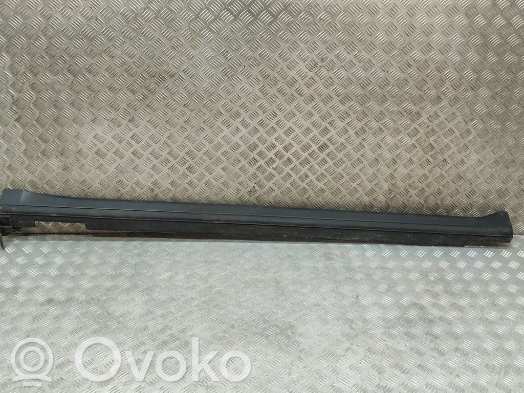 KIA Sorento IV Próg 