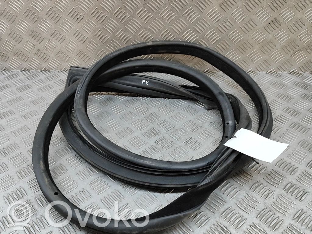 BMW M4 F82 F83 Cheder cauciuc ușă față coupe 