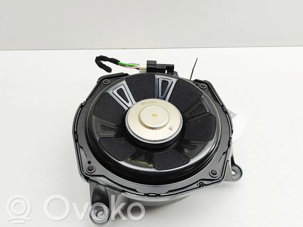 Mercedes-Benz GLB X247 Subwoofer 