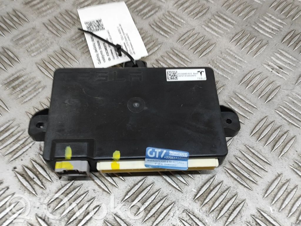 Tesla Model X Door control unit/module 