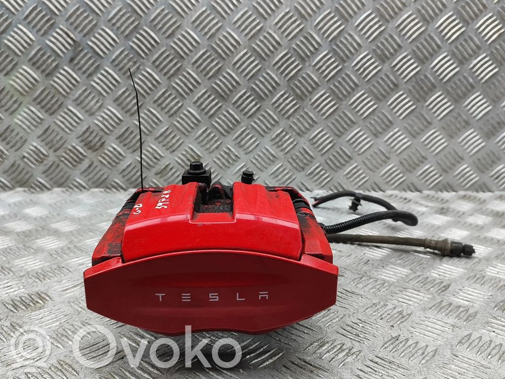 Tesla Model S Takajarrusatula 