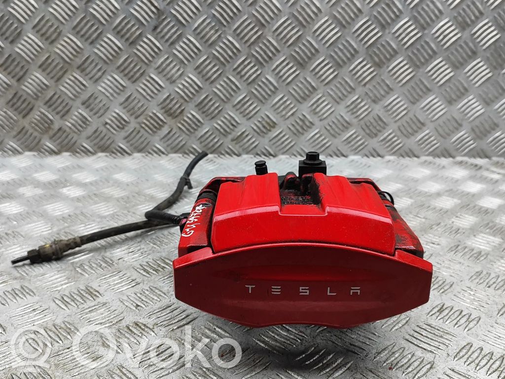 Tesla Model S Takajarrusatula 