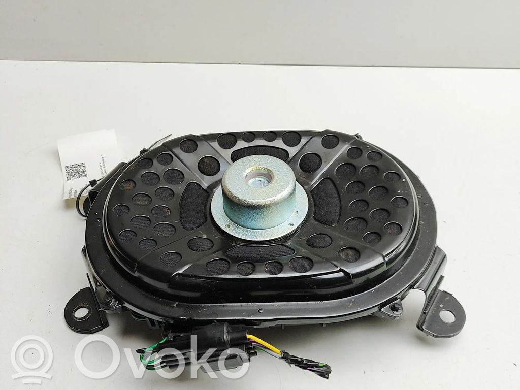 Land Rover Discovery 5 Subwoofer 