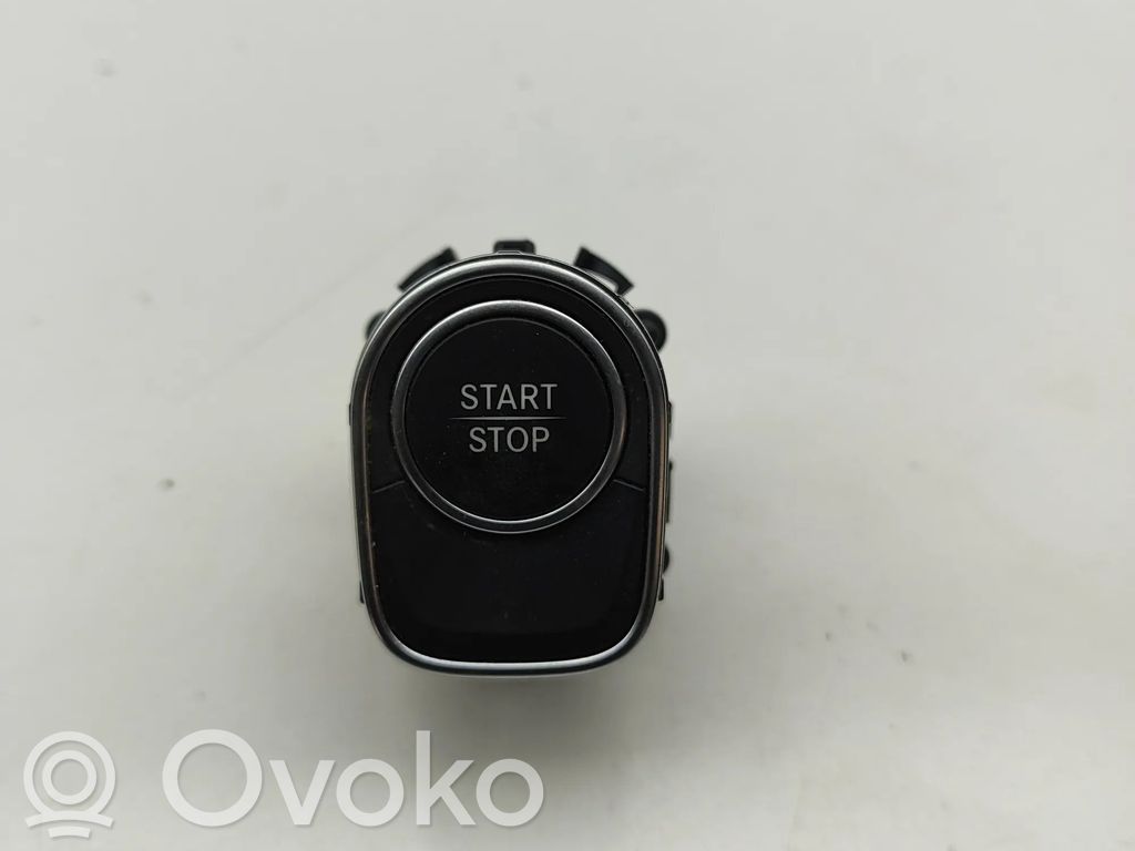 Mercedes-Benz EQB Przycisk zapłonu Start / Stop 
