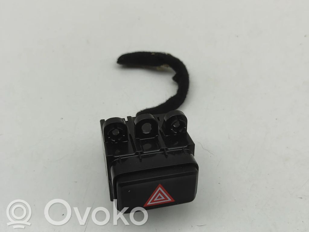 Hyundai Kona I Botón interruptor de luz de peligro 