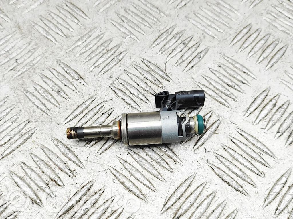 Inyector de combustible   0261500374,04E906036T