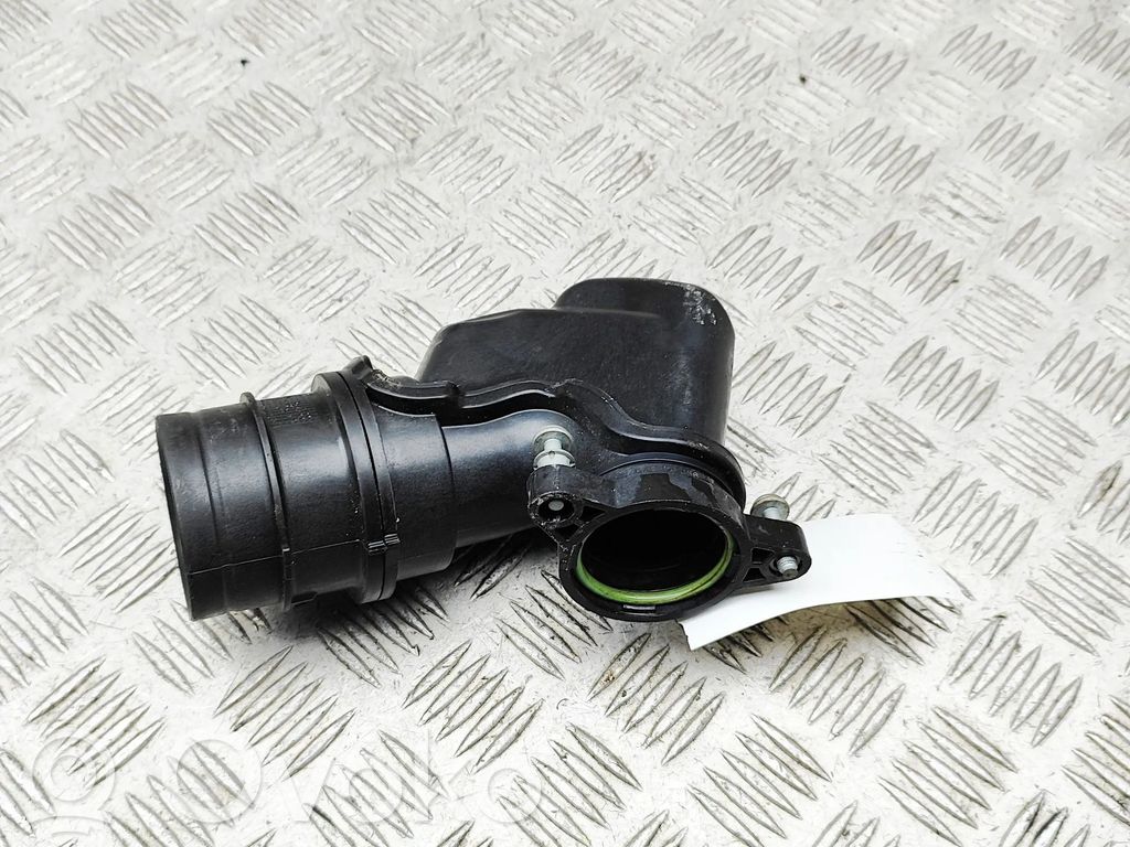 Część rury dolotu powietrza   04E129656D