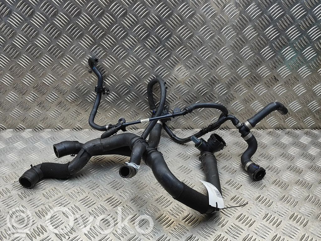 Volkswagen T-Roc Engine coolant pipe/hose 