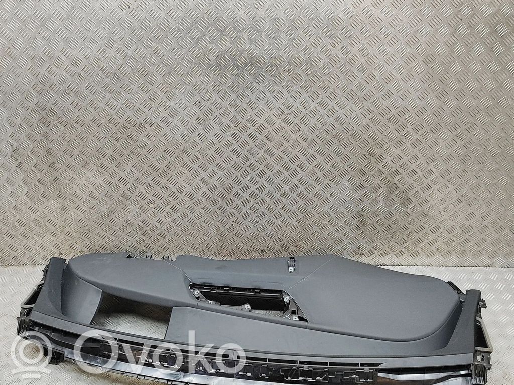 BMW iX Panelė 