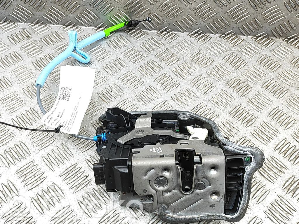 BMW X6M G06 F96 Zamek drzwi przednich 