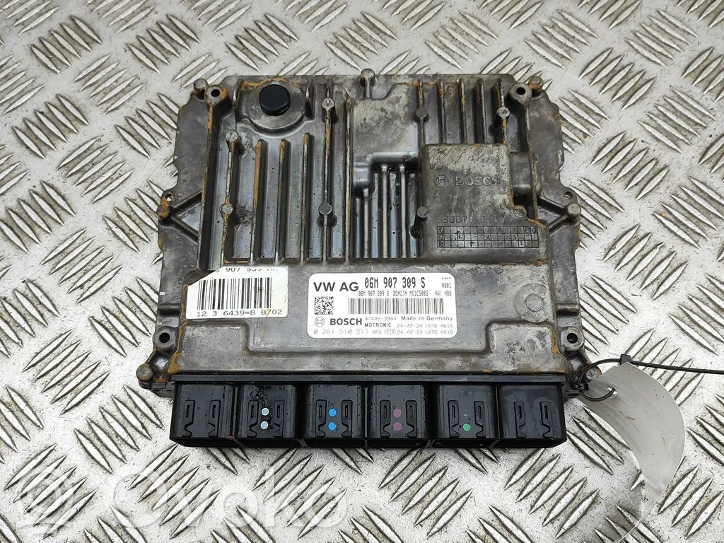 Engine control unit/module   06M907309S,0261S105Y1