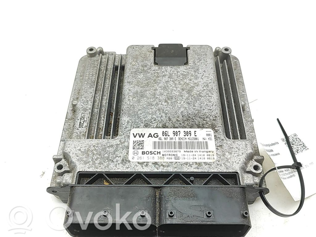 Audi A4 S4 B9 8W Variklio valdymo blokas 
