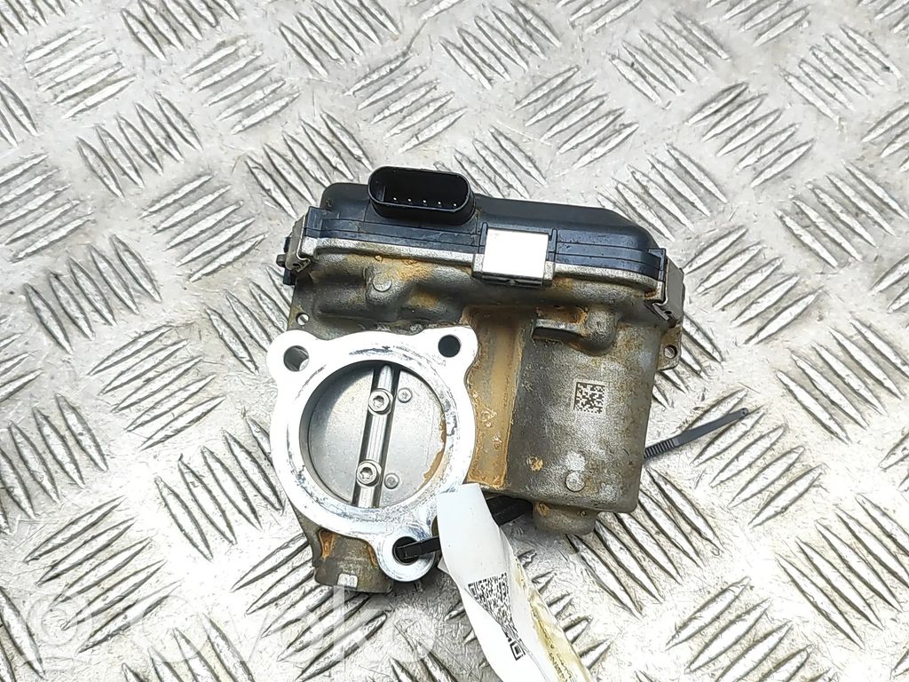 Audi Q8 Throttle valve 