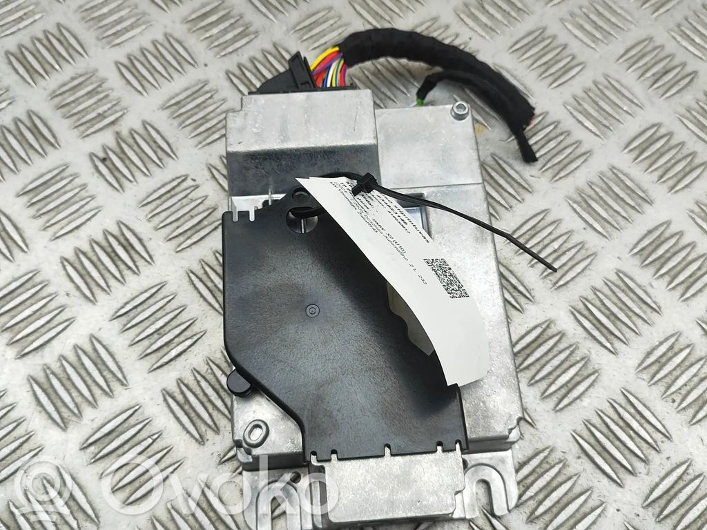 BMW X2 U10 Sound amplifier 