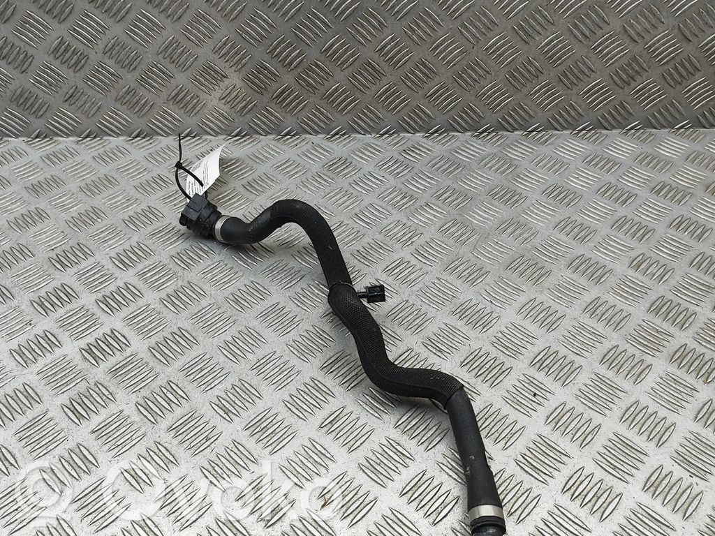 BMW X2 U10 Engine coolant pipe/hose 