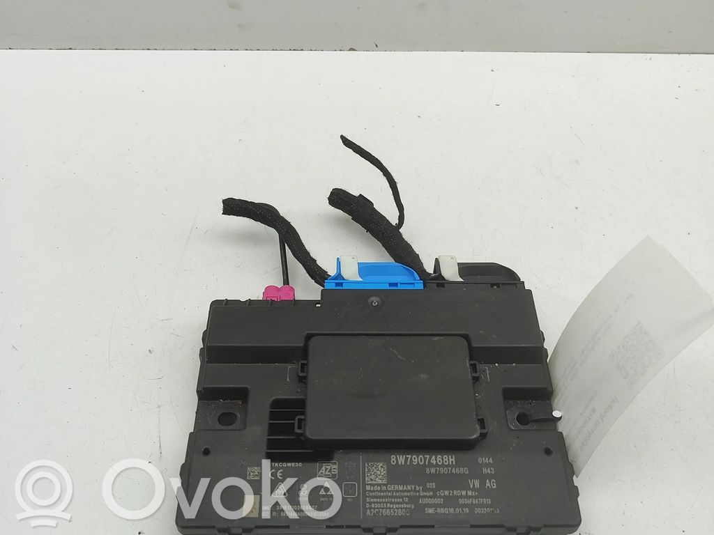Audi A5 Gateway control module 