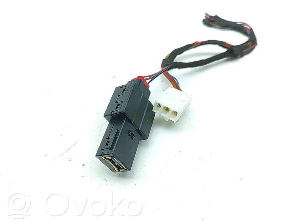 Volkswagen Tiguan Enchufe conector USB 
