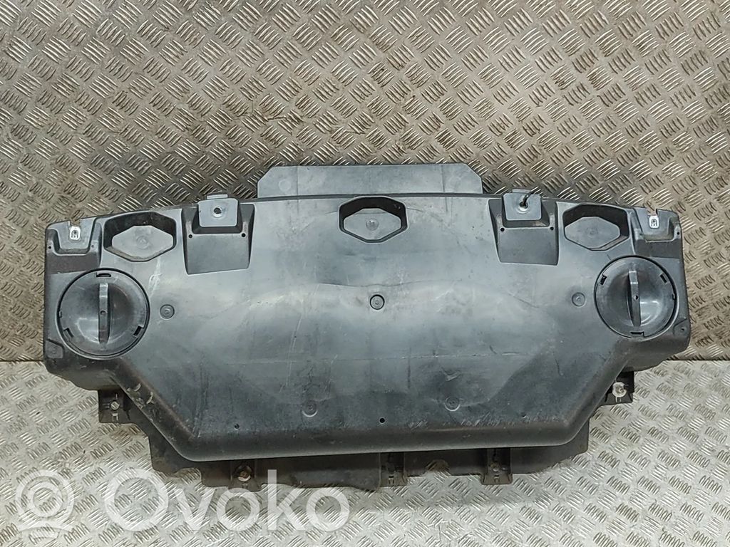 Peugeot 2008 II Placa protectora del centro/medio 