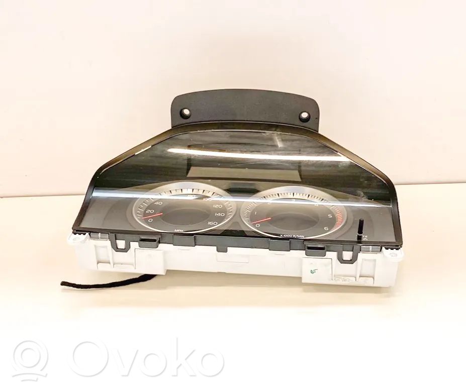 Volvo V60 Licznik / Prędkościomierz 