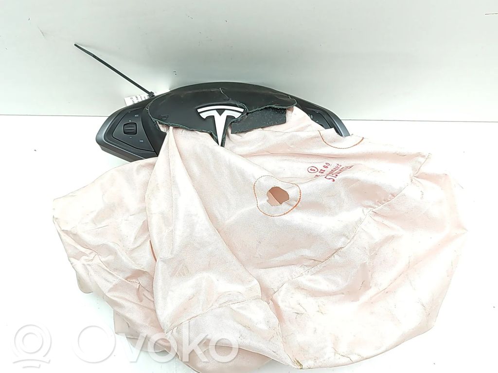 Tesla Model X Airbag volan 