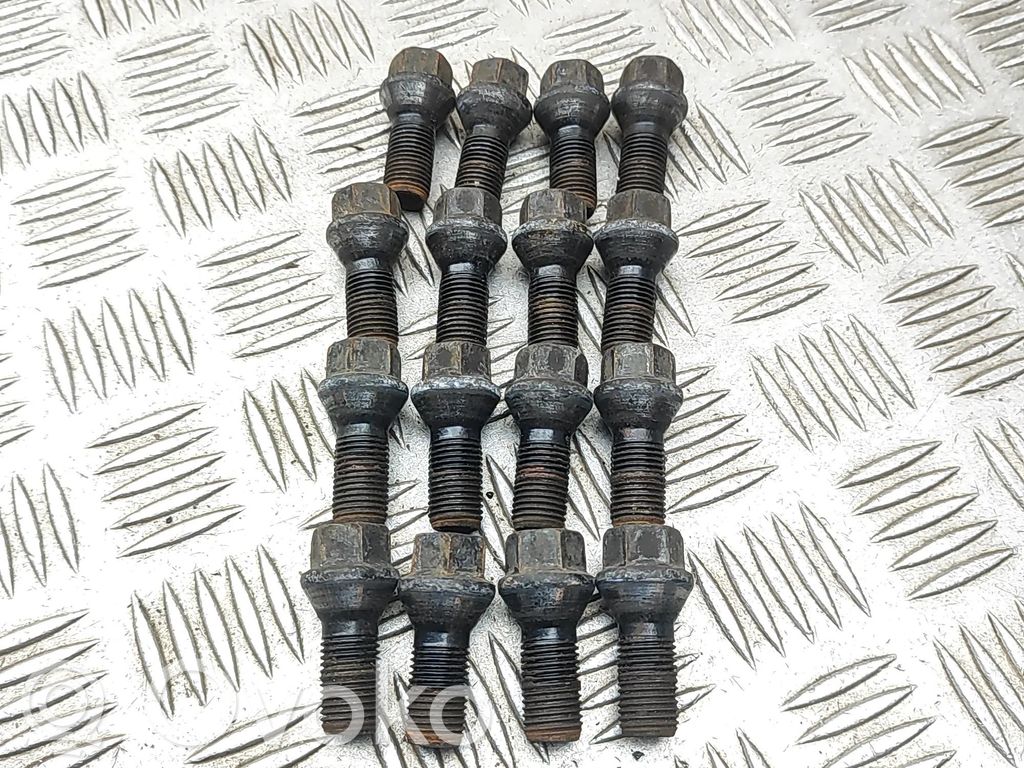 Mutterit/pultit   50534183