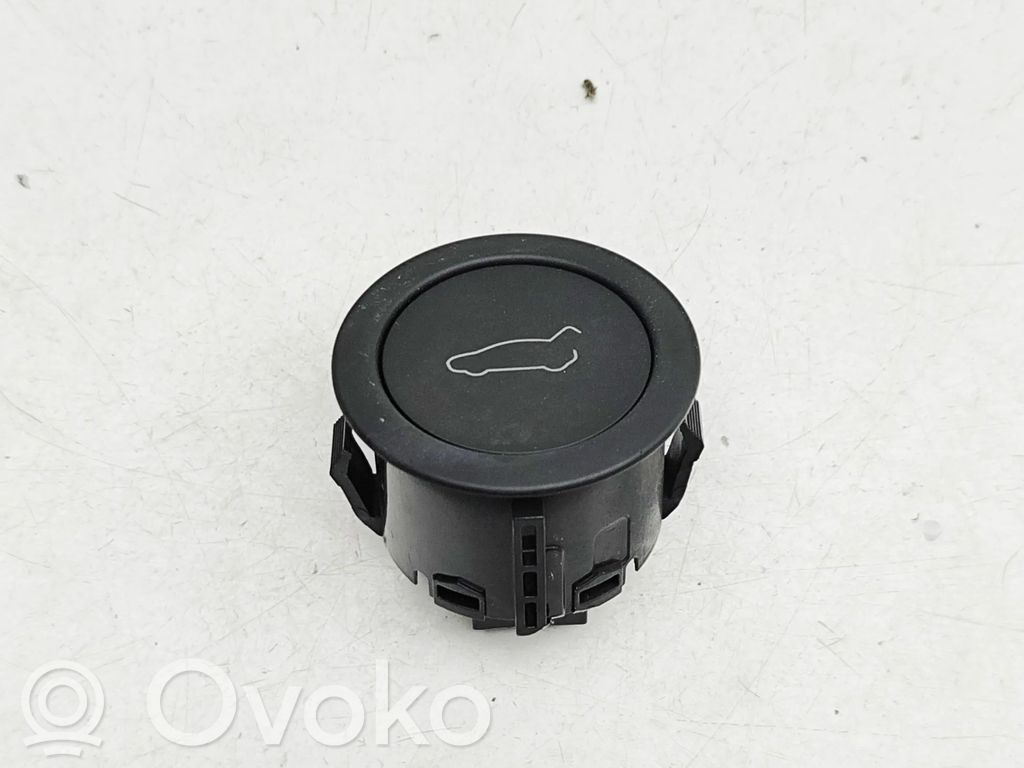 Tesla Model 3 Highland Przycisk otwierania klapy bagażnika 